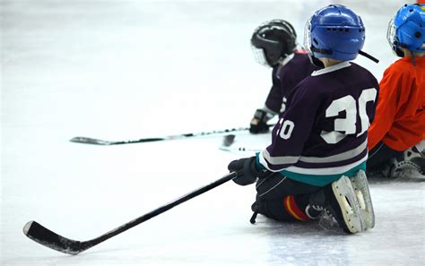 Cours D Initiation Au Patin Et L Hiver C Est Hockey Places