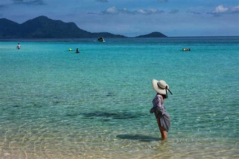 Sabah Tawau And Semporna Malaysia Tun Sakaran Marine Park Sibuan