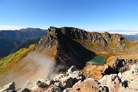 焼岳北峰｜神秘の池を生み出した北アルプスの活火山 ヤマレコ