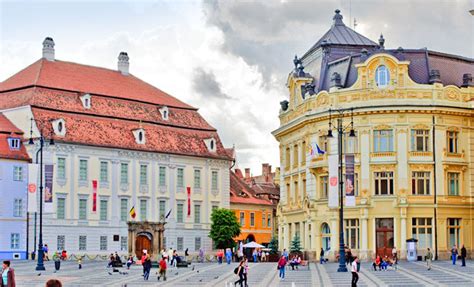 Palatul Brukenthal din oraşul Sibiu judeţul Sibiu Locuri Din Romania