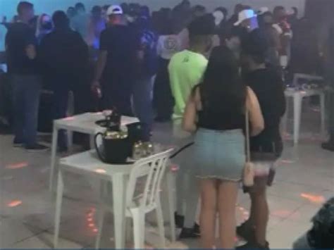 Festa clandestina 200 pessoas e banda ao vivo é flagrada pela GM