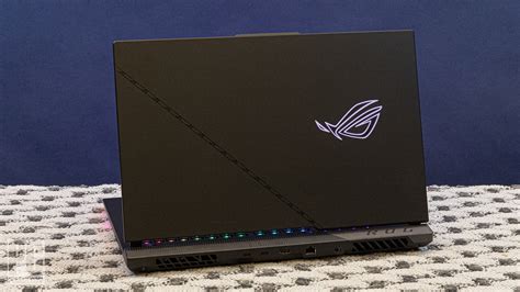 Asus ROG Strix Scar 17 (G733P) Review | PCMag