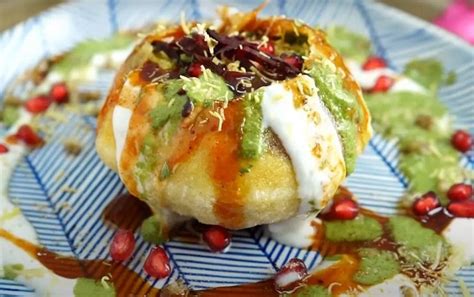 Delhis Famous Spicy Raj Kachori Recipe