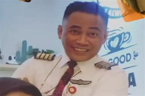 BUKAN ORANG SEMBARANGAN Ternyata Ini Sosok Rully Seorang Pilot Yang