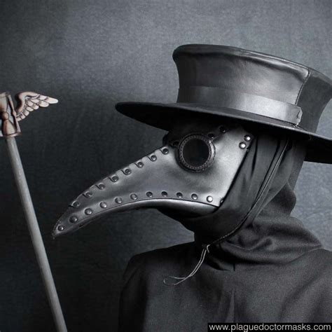 Why did plague masks look so scary? : NoStupidQuestions