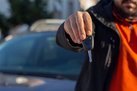 Vai vender o carro Descubra qual a melhor época do ano para ganhar mais