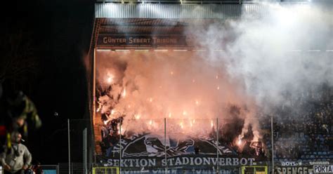 Pyrotechnik und Flitzer Geldstrafen für Arminia Dynamo und Ulm