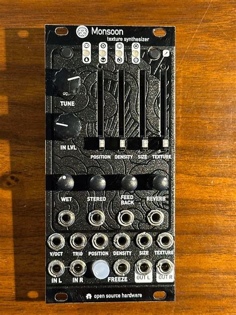 Momo Modular Monsoon Uburst Mutable Instruments Clouds Reverb