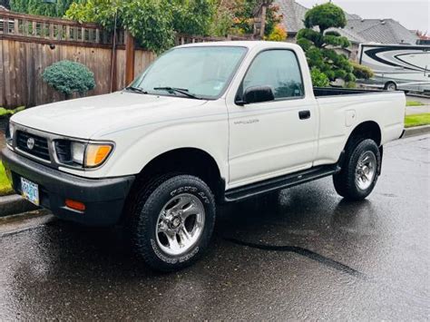 1997 Toyota Tacoma 4x4 Regular Cab 4 Cylinder 5 Speed Low Miles For