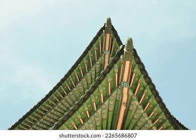 Clay Roof Gwanghwamun Gate Seoul Korea Stock Photo 2265686807