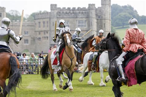 Grand Medieval Joust At Leeds Castle Kent Attractions