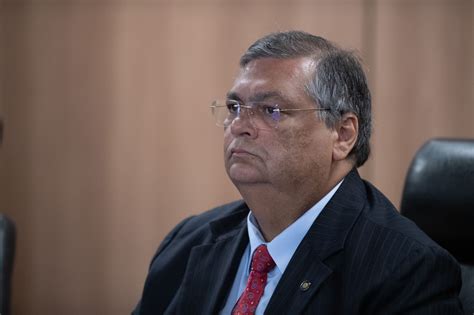 Dino Coloca Secret Rio Para Falar Sozinho Sobre Reuni O Cv Metr Poles