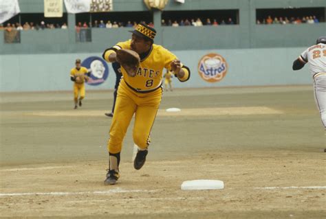 pittsburgh pirates uniforms through the years | oggsync.com