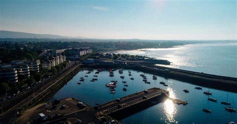 Dun Laoghaire Best Activities Hotels And Pubs In Town