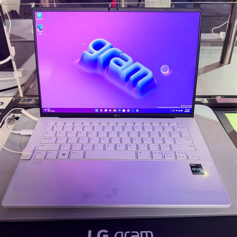 Lg Gram Style Hands On Prettiest Laptop Of The Verge News