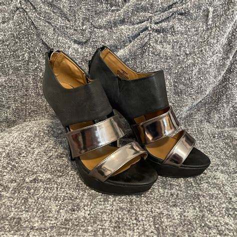 Madden Girl Black And Silver Heels Gem