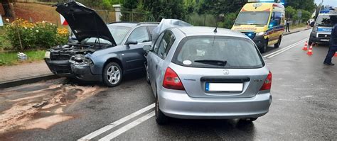 Zderzenie się dwóch pojazdów w Nożynie Komenda Powiatowa Państwowej