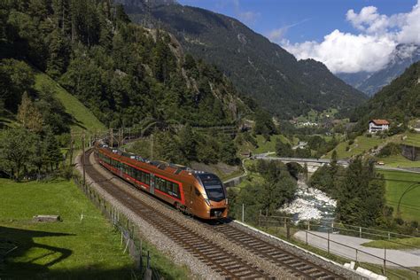 RABe 526 203 Der SOB Zwischen Amsteg Und Gurtnellen