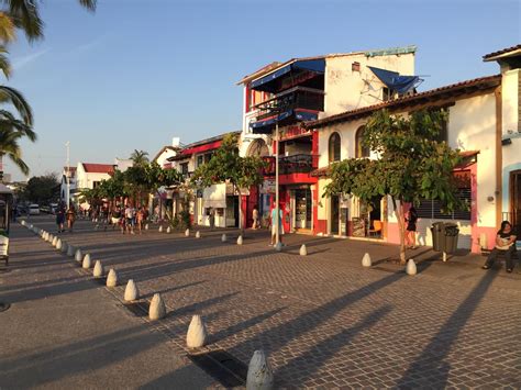 Puerto Vallarta's El Malecon Boardwalk | Puerto vallarta, Vallarta ...