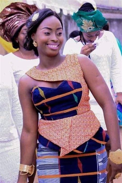 Pin On Tenue Africaine Atelier Yuwa Ciao Jp