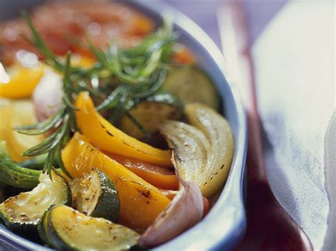 Ratatouille Aus Dem Ofen Mit Paprika Zucchini Und Knoblauch Rezept