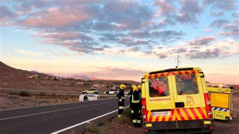 Un joven grave tras chocar un turismo y camión hormigonera en