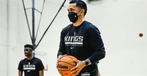 Jimmy Alapag Joins Sacramento Kings' Coaching Staff as Player ...