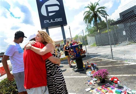 Las VÍctimas De Pulse SerÁn Recordadas En Desfile De Las Rosas De