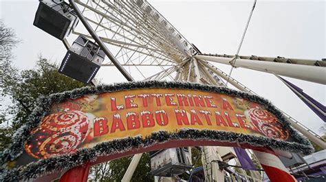 Natale A Firenze La Ruota Panoramica Al Parco Delle Cascine Nove Da