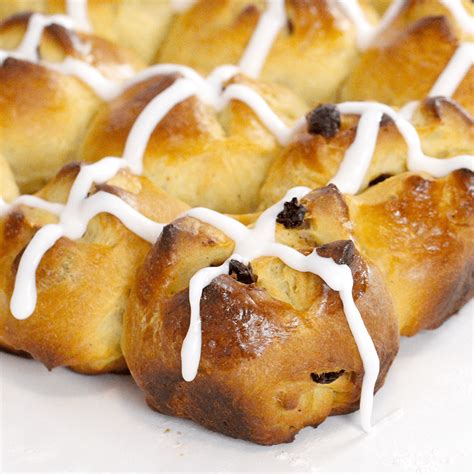 Homemade Hot Cross Buns Pankobunny