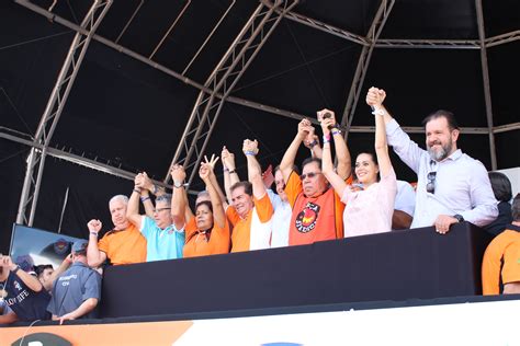 Qu Micos Presentes Na Festa De De Maio Da For A Sindical Fequimfar