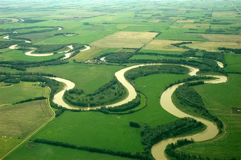 What Is an Oxbow Lake and How Does It Form? - A-Z Animals