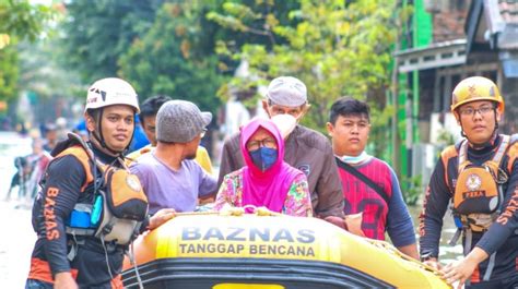 Banjir Menerjang Baznas Bantu Evakuasi Korban Di Wilayah Jabodetabek