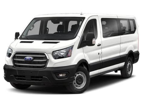 Comparatif Ford Transit Passenger Wagon 2021 vs Chevrolet Express 2021 | AutoHebdo.net