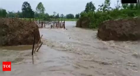 Assam Flood News Floods In Assam Worsen 1 2 Lakh Hit In 20 Districts Guwahati News Times