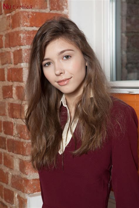 Mila Azul Sexy Nude Nuerotica Porn Pic