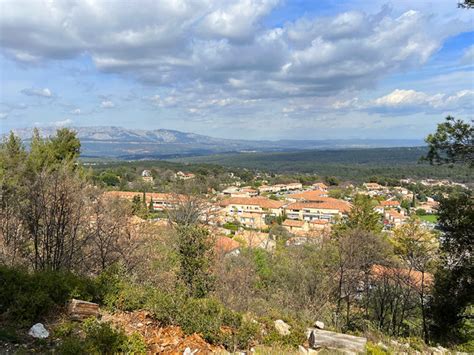 Le Village De Saint Savournin Agence Immobili Re Du Pays D Aix