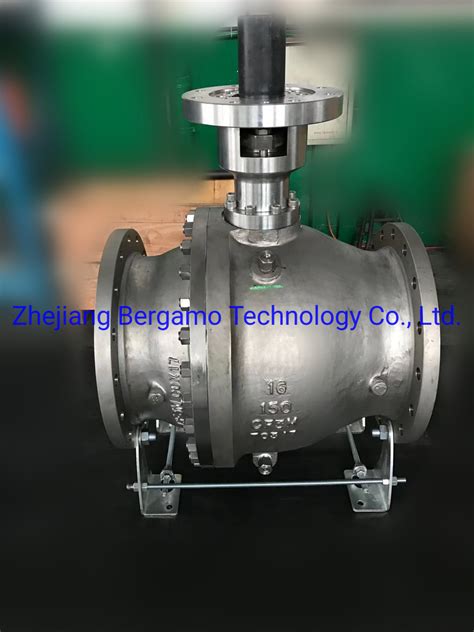 China Manufacture Cast Steel Flange Floating Trunnion Ball Valves