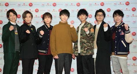 壇上でポーズを決めるkis－my－ft2の（左から）宮田俊哉、千賀健永、北山宏光、玉森裕太、藤ヶ谷太輔、横尾渉、二階堂高嗣 ― スポニチ Sponichi Annex 芸能