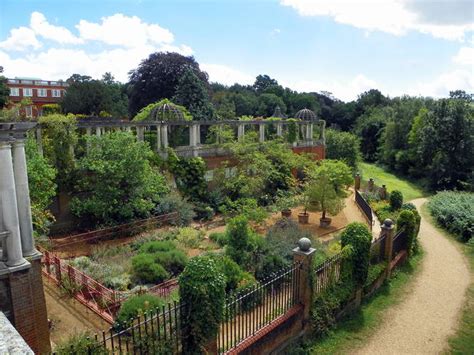 The Beautiful Hampstead Pergola Is A Stunning Hidden Gem