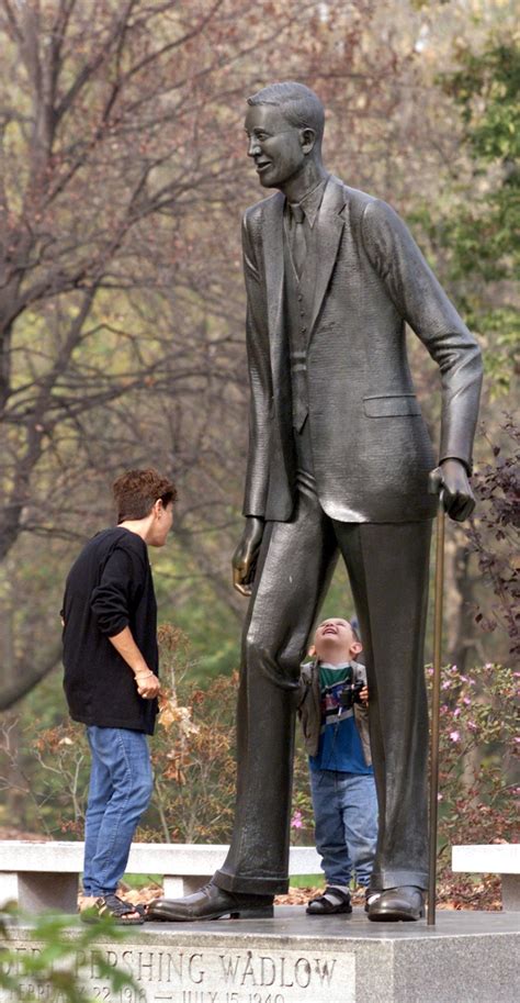 Robert Wadlow Life Size Replica Statue And Shaq Standing Next To Him
