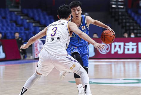 廖三宁22分北控双杀四川 邹雨宸赛季首次0分马布里表情包抢戏