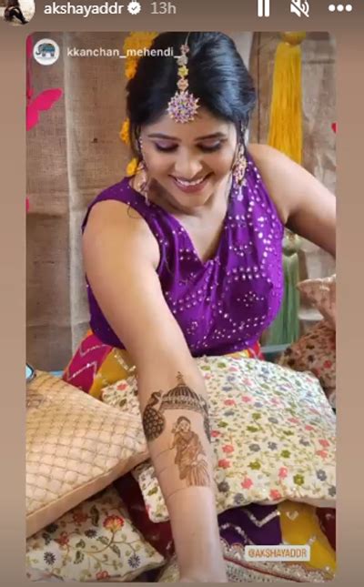 Marathi Actress Akshaya Deodhar Wedding Mehndi Instagram Photo Video Pune Marathi News