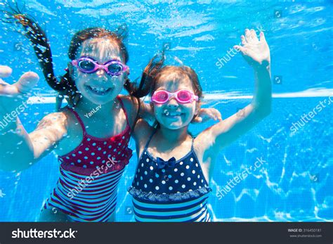 86072 Girls Playing Pool Images Stock Photos And Vectors Shutterstock