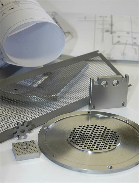 Rapid Prototyping For Refractory Metal Parts And Components