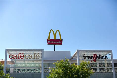 50 Mcdonalds Global Business Horizontal Day Stock Photos Pictures