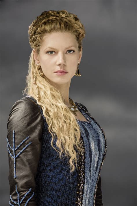 Katheryn Winnick, Lagertha’s Hairstyle in Vikings – StrayHair