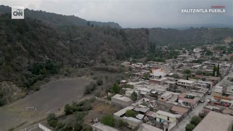 As Se Ve Desde Un Dron Un Pueblo A Las Faldas Del Volc N Popocat Petl