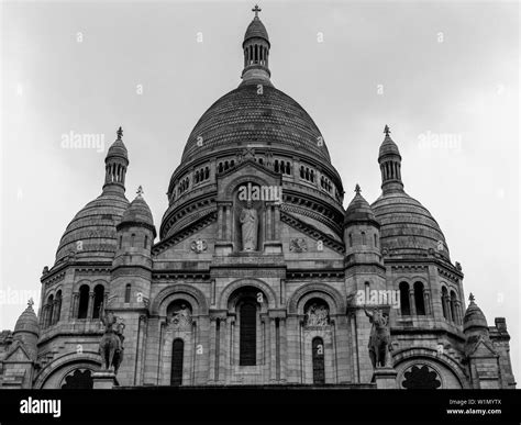 Basilique Du Sacre Coeur Banque Dimages Noir Et Blanc Alamy