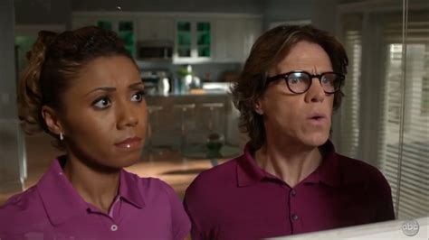 Image Sing Toks Olagundoye Simon Templeman 01 The Neighbors